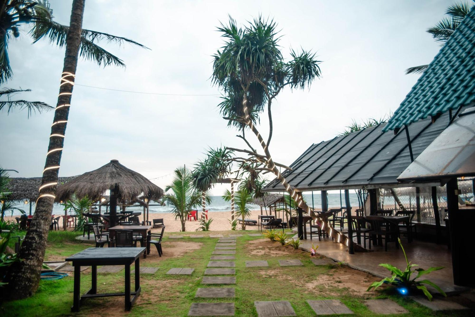 Sea Trails Bentota Otel Dış mekan fotoğraf